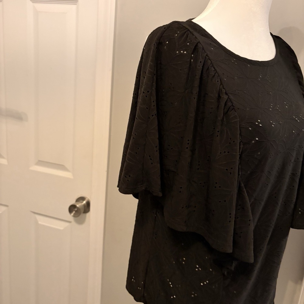 Dept 22 Black Geometric Eyelet Flutter Ruffle Sleeve Blouse Med Romanticrock EUC